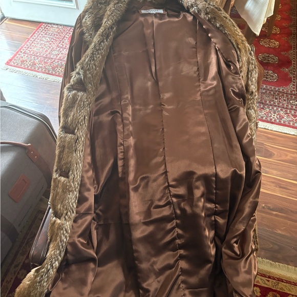Wilsons Leather Brown Suede Faux Fur Trim Long Coat NWT - Picture 3 of 6
